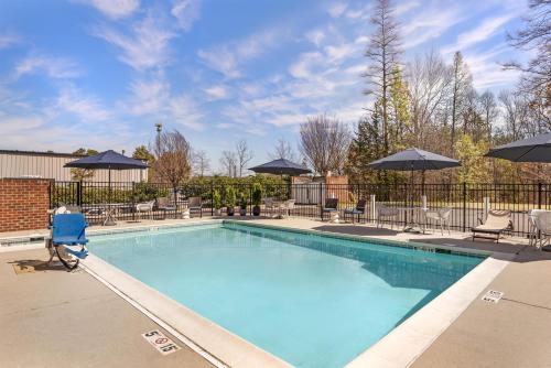 Best Western Plus Glen Allen Inn - image 25