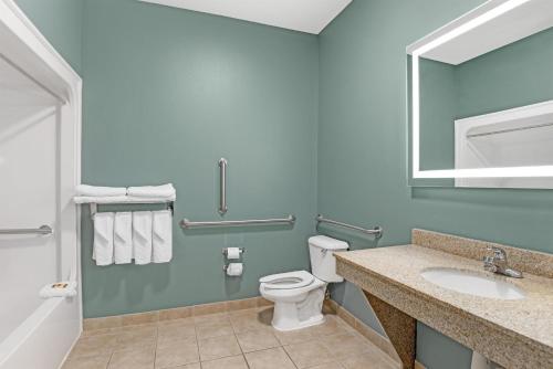 Best Western Plus Glen Allen Inn - image 44