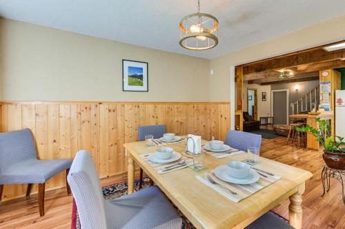 Cozy Ashford Home - 5 Mi to Rainier Nat'l Park! in Ashford (WA)