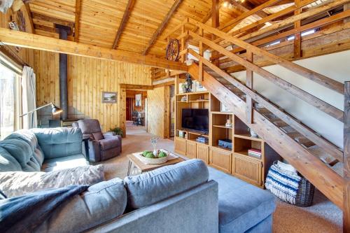 Mtn-View Cabin w/ Horse Pasture in Koosharem in Monroe (UT)
