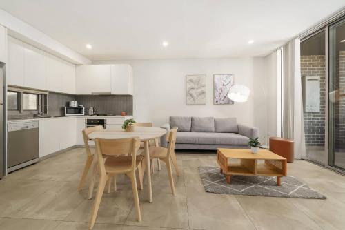 Kitchen, Kahlo Alexandria - Stylish 2 bdrm Walk to Train in Alexandria