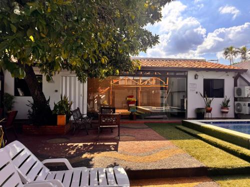 Casa con Piscina y Quincho a 8 min del aeropuerto in Luque