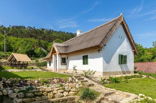 Létesítmények, Klementina's Guest House - Happy Rentals in Nemesvita