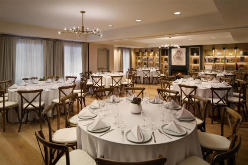 ห้องประชุม / บอลรูม, Martis Valley Lodge, Tapestry Collection by Hilton in ทรักกี (CA)