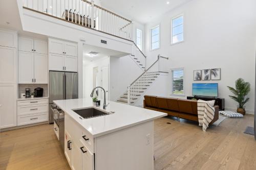 Létesítmények, 132 Ocean Estates Dr in Lakewood Park (FL)
