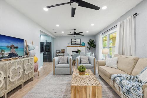 131 W Pasco Ln in Cocoa Beach, USA