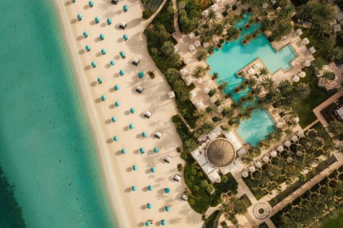 Luxury 2BR Apartment plus Maids Room with Direct Beach Access at JBR, Dubai (photo 10)