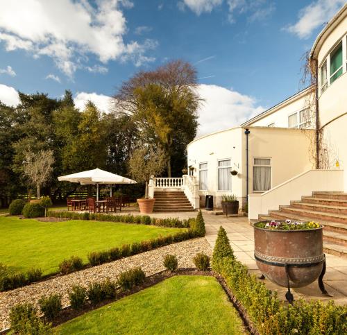 Entrance, Mercure Chester Abbots Well Hotel in Chester