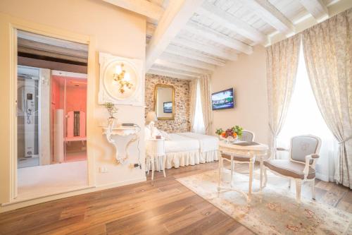 Maison Resola - Rooms Experience in Valeggio sul Mincio