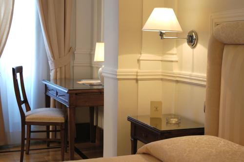 2 twin beds