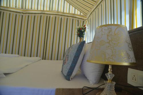 Sunrise Resort With Pool Luxurious Camp in Jaislamer - image 5