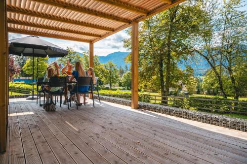 Comfortable chalet near the Pressegger See in Presseggersee