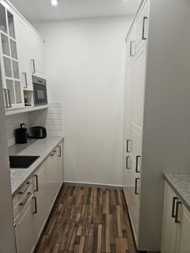 Stylish Riverside Rooms 2