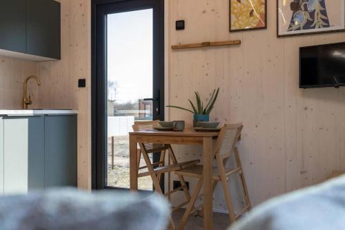 Tiny house with wooden deck in Oud Ade - Tuin van Keet - 30 in Leiderdorp