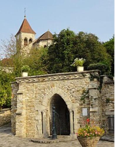 Charmant appartement au vieux village proche Paris in Saint-Prix (Ile-de-France)