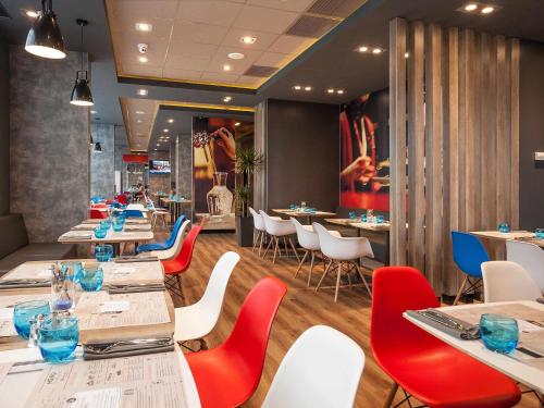 Restaurant, ibis Kyiv Railway Station in Kyiv