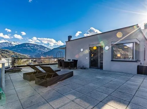 Penthouse in den Bergen im Tiroler Oberland in Imst, Österreich