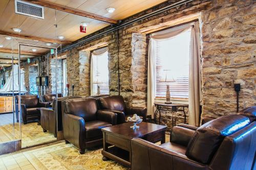 大堂, 紐波特灣俱樂部酒店 (Newport Bay Club and Hotel) in 新港周邊