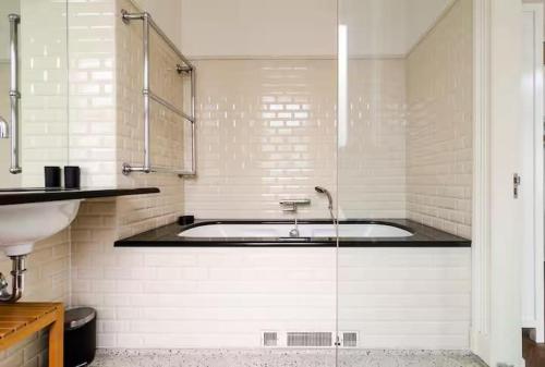 Marnix360apartments Jordaan Room Type - Two-Bedroom Loft Apartment