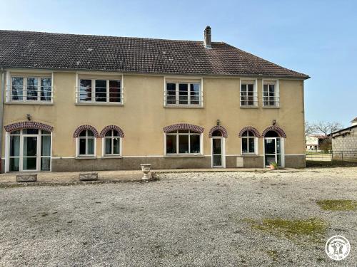 La Maison du Parc in Laperriere-sur-Saone