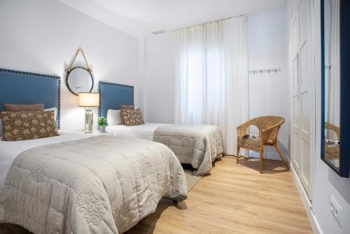 Genteel Home Paseo de Reding - image 31