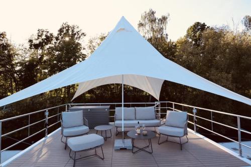 Балкон/тераса, Floatinghouse CALIENE - LP9 in Boffzen