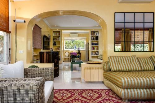Borghese Flat in Luxury Villa with Garden in Flaminio