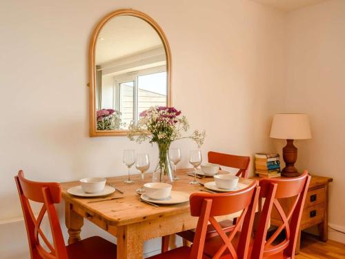 Iekārtas, 2 Bed in Cardigan oc-89315 in Penbryn