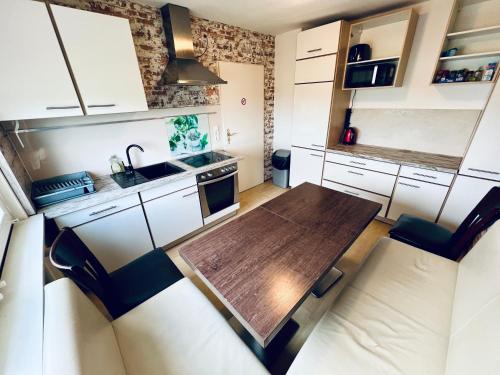 Wohnung mit 6 Betten im OG in 卡爾本