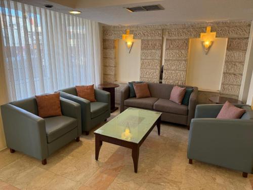 Pub/Ruang Rehat, Crystal Hotel By FHM in Aqaba