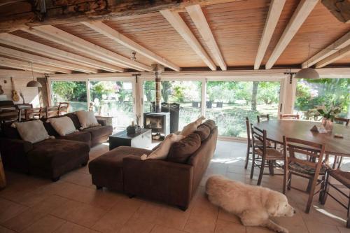 Koplietošanas atpūtas telpa ar TV, Agriturismo ASHA in Kastell'Azara