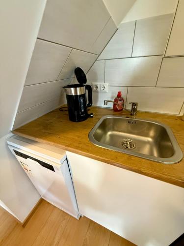 Kitchen, Ferienwohnung im Fachwerkhauschen Nahe Edersee mit 2 Schlafzimmern, Terrasse, Parkplatz - Wohnung 1 in Waldeck