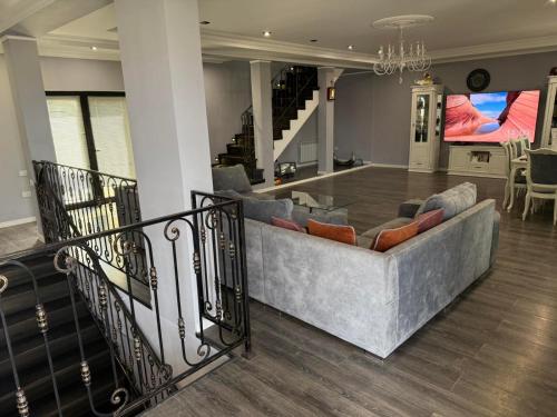 Sunny Pool Villa in Dzoraghbyur