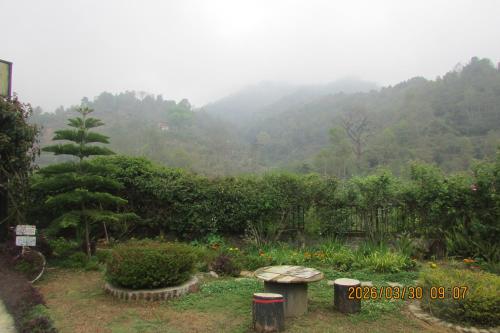 Jardim, BIG J'S Farm House in Balthali