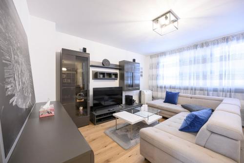 Mid-term 2 bedroom Apartment in Pasettistrasse - image 11