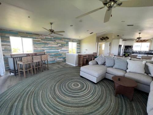 Pet-Friendly Family Beach House with Gulf Views & Private Dock Slip near Little Gasparilla Island, F in Placida (FL)
