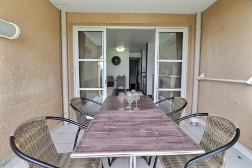 Facilities, 2 pieces climatise terrasse et jardin Bella Holiday Cap Esterel Saint Raphael in Saint-Raphael