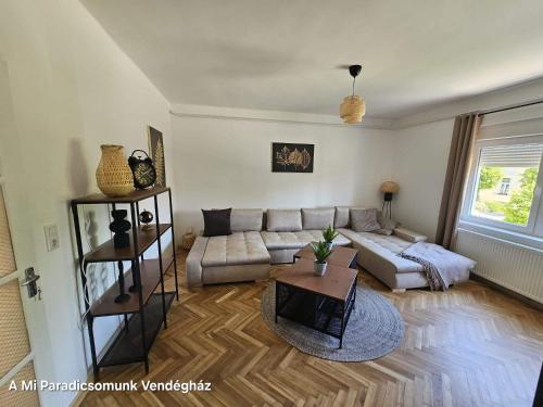 Istaba viesiem, vendégház A Mi Paradicsomunk (vendeghaz A Mi Paradicsomunk) in Palotabozsok