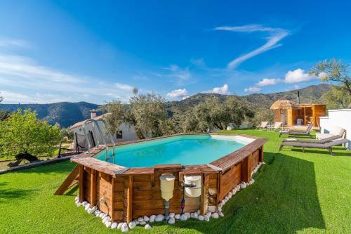 Peldbaseins, Cubo's Casa Los Pinos High Privacy Pool in Totalan