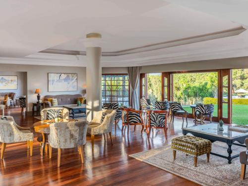 Baras / poilsio zona, Fairmont Mount Kenya Safari Club in Nanjukis