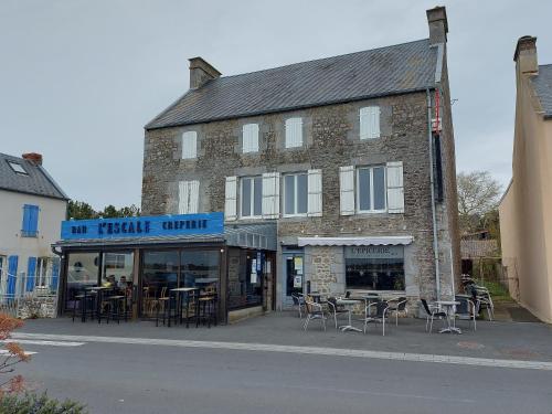 Charmant cottage neuf classé 3 étoiles (Charmant cottage neuf classe 3 etoiles) in Regneville-Sur-Mer