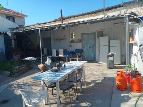 Room with private entrance from outside, traditional house 4