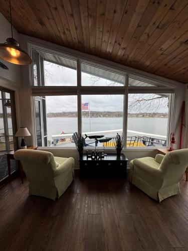 Lake Cabin Stay That Actually Feels Like a Getaway in Fremont (Indiana)