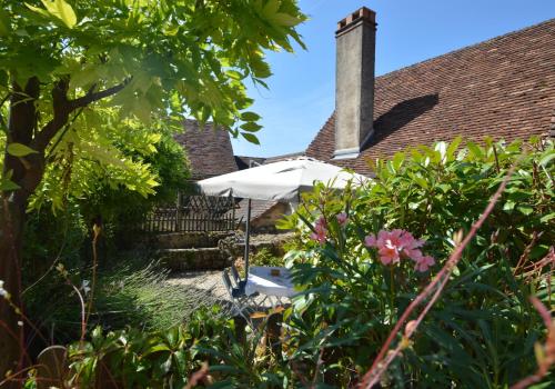 Joli Canard gîte à louer Raffaillac