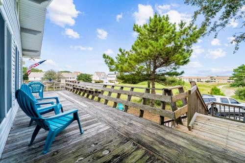 Ocean Breeze N Tees Village OBX in Kitty Hawk