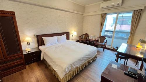 room detail thumbnail 0