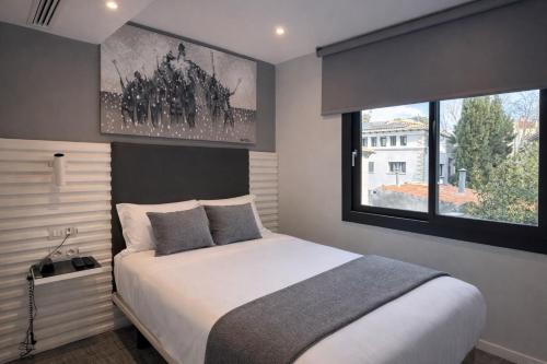 Hotel Sitges - Tap to explore photos