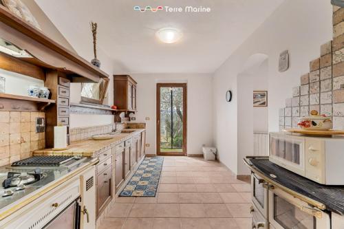 Villa in vino veritas, Terre Marine 3