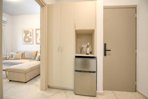 Ostria Suite in Mithimna
