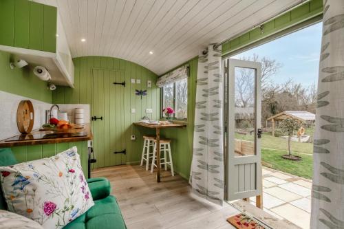 Iekārtas, 1 Bed in Marden oc-c34994 in Collier Street
